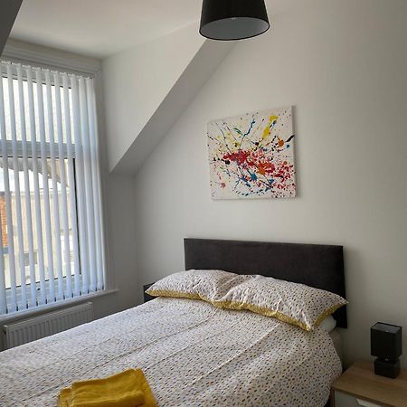 Apex Living Ne - Beachville House 4 Beds Free Parking Сандерлэнд Экстерьер фото