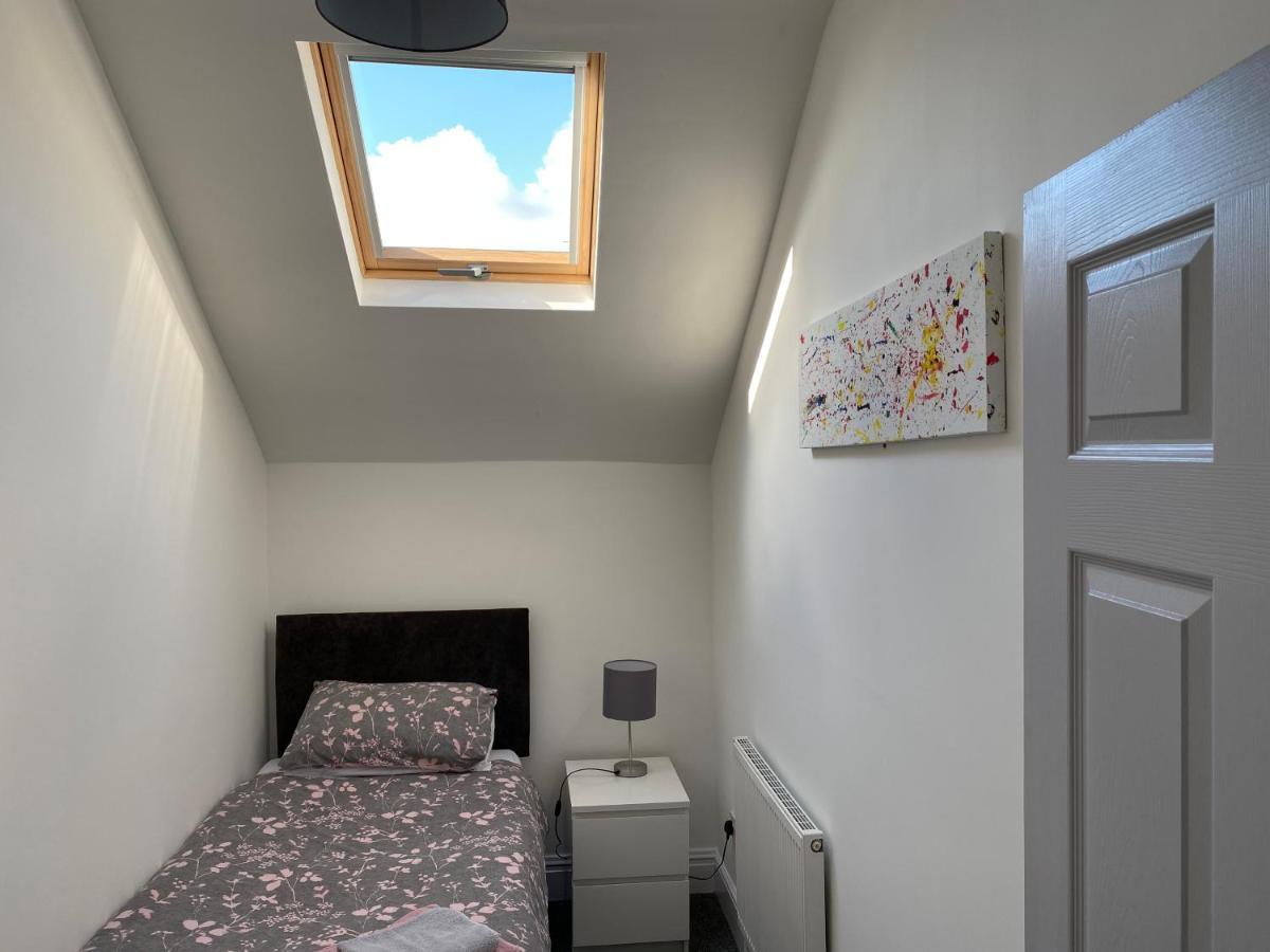 Apex Living Ne - Beachville House 4 Beds Free Parking Сандерлэнд Экстерьер фото