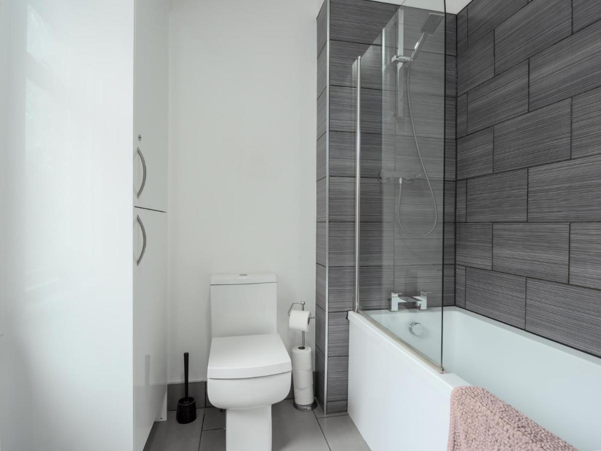 Apex Living Ne - Beachville House 4 Beds Free Parking Сандерлэнд Экстерьер фото