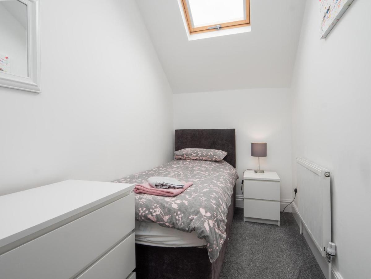 Apex Living Ne - Beachville House 4 Beds Free Parking Сандерлэнд Экстерьер фото
